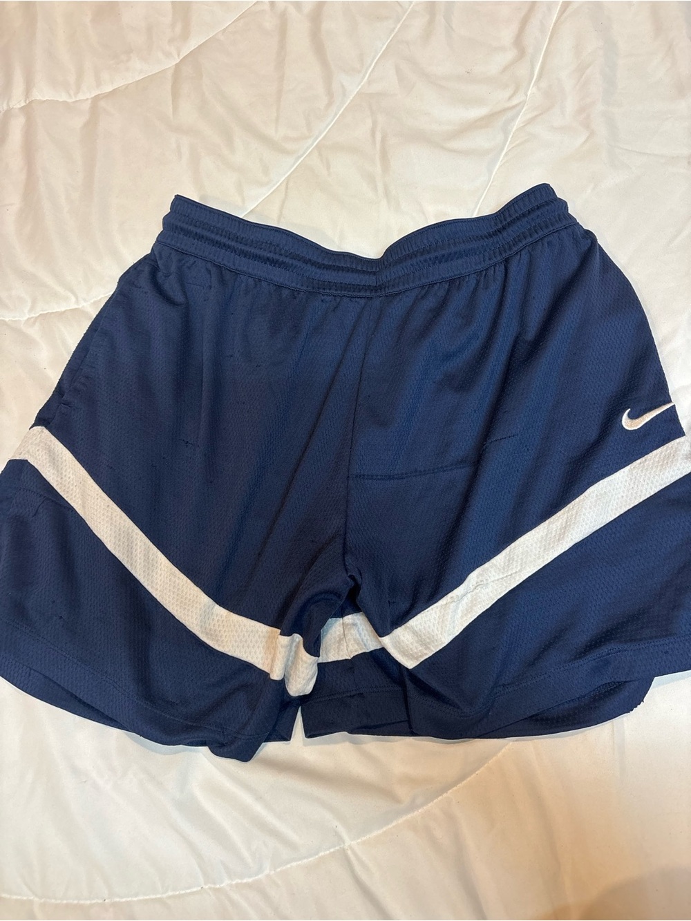 Men’s Nike Navy Athletic Shorts with White Chevron XL